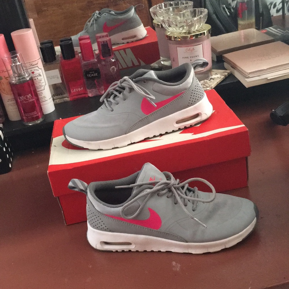 Nike shoes ! 💓